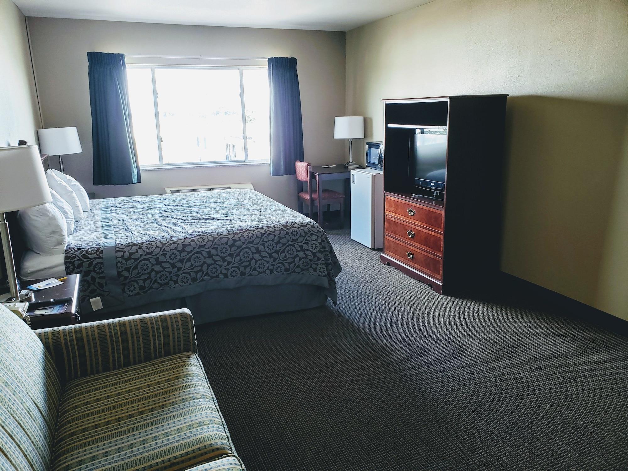Hotel Days & By Wyndham Of 2*