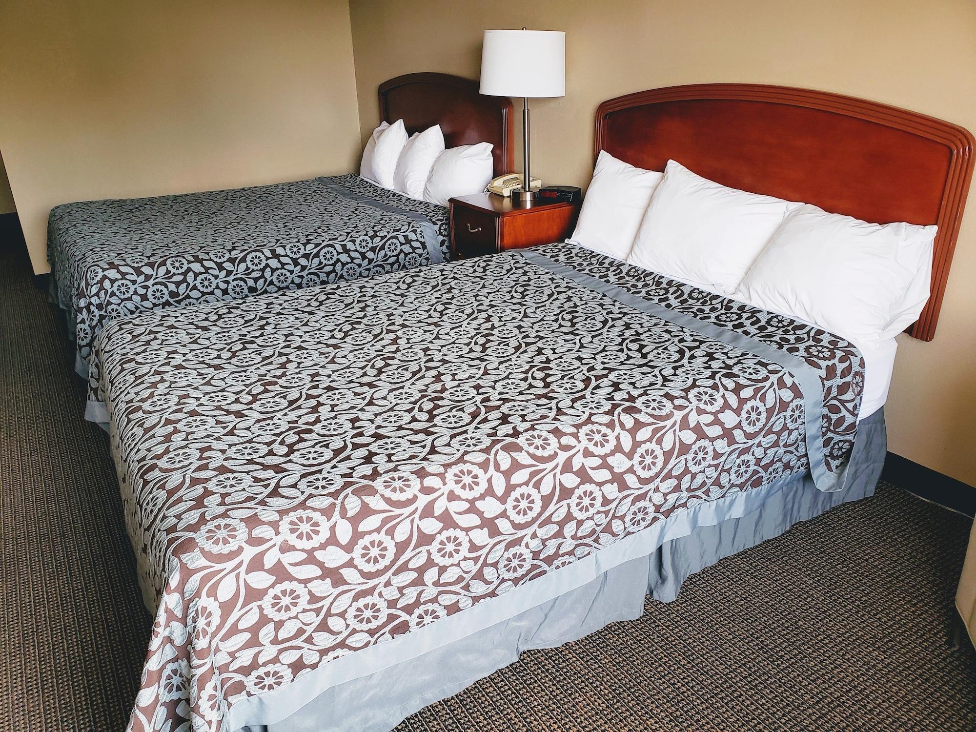 Days & By Wyndham Of Hotel