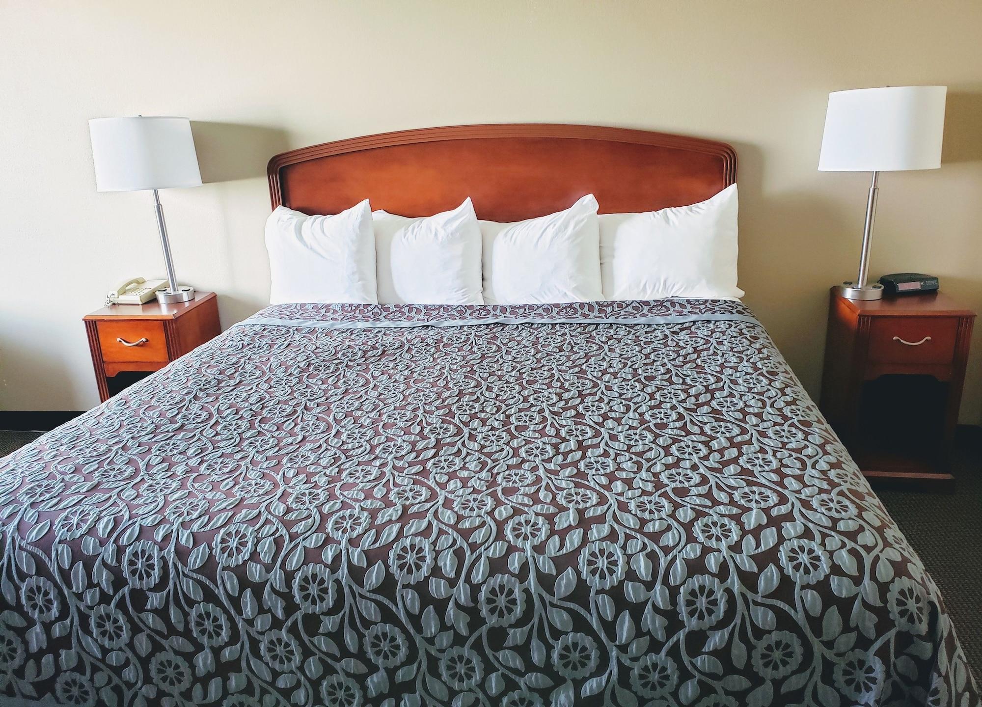 Hotel Days & By Wyndham Of