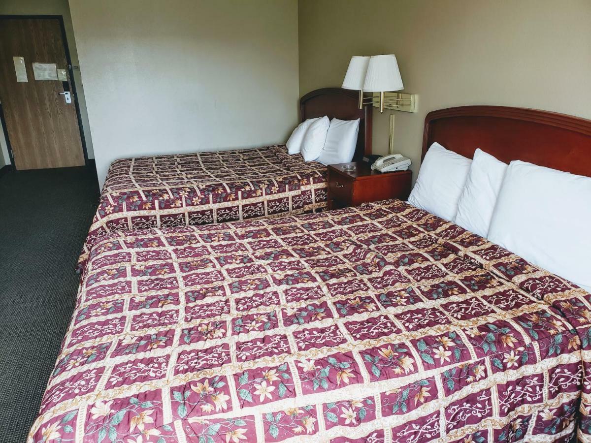 Hotel Days & By Wyndham Of