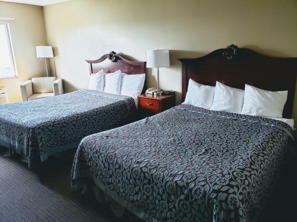 Hotel Days & By Wyndham Of
